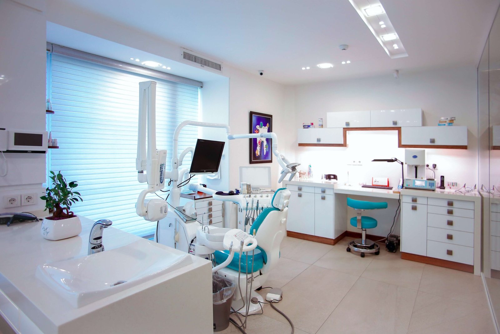 Pradus Health: Your Partner in Launching Your Dental Practice in Delhi NCR